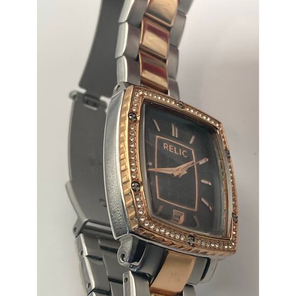 Relic ZR34175 Womens Watch 30mm Rose Gold - New Battery - WR 30m Wrist 5.25 - Picture 6 of 11